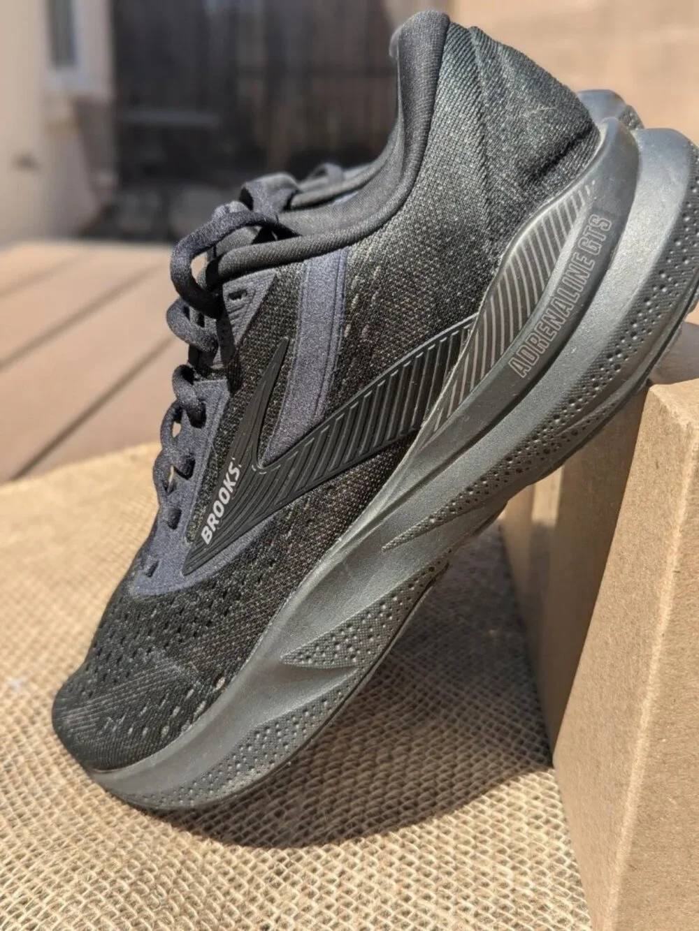 Brooks like new
